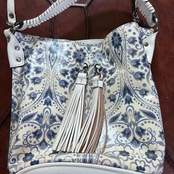 Patricia Nash Italian Folklore Leather Crossbody Bag - Picture 3 of 4